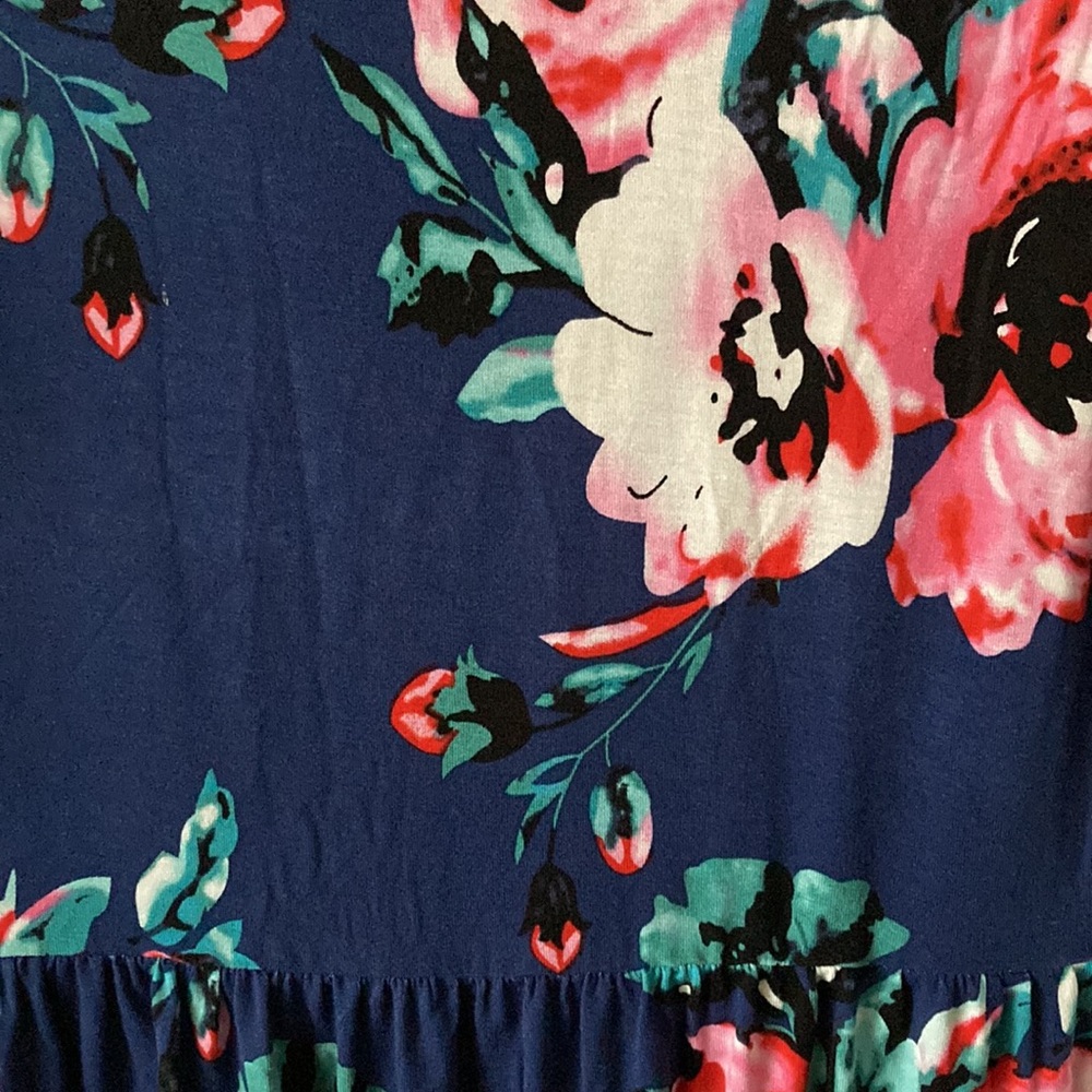 Dress - Picture 2 of 5